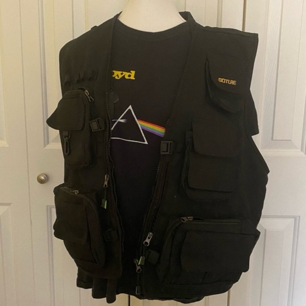 Pink Floyd T Shirt Dark Side Of The Moon
Album Cover + black fishing vest